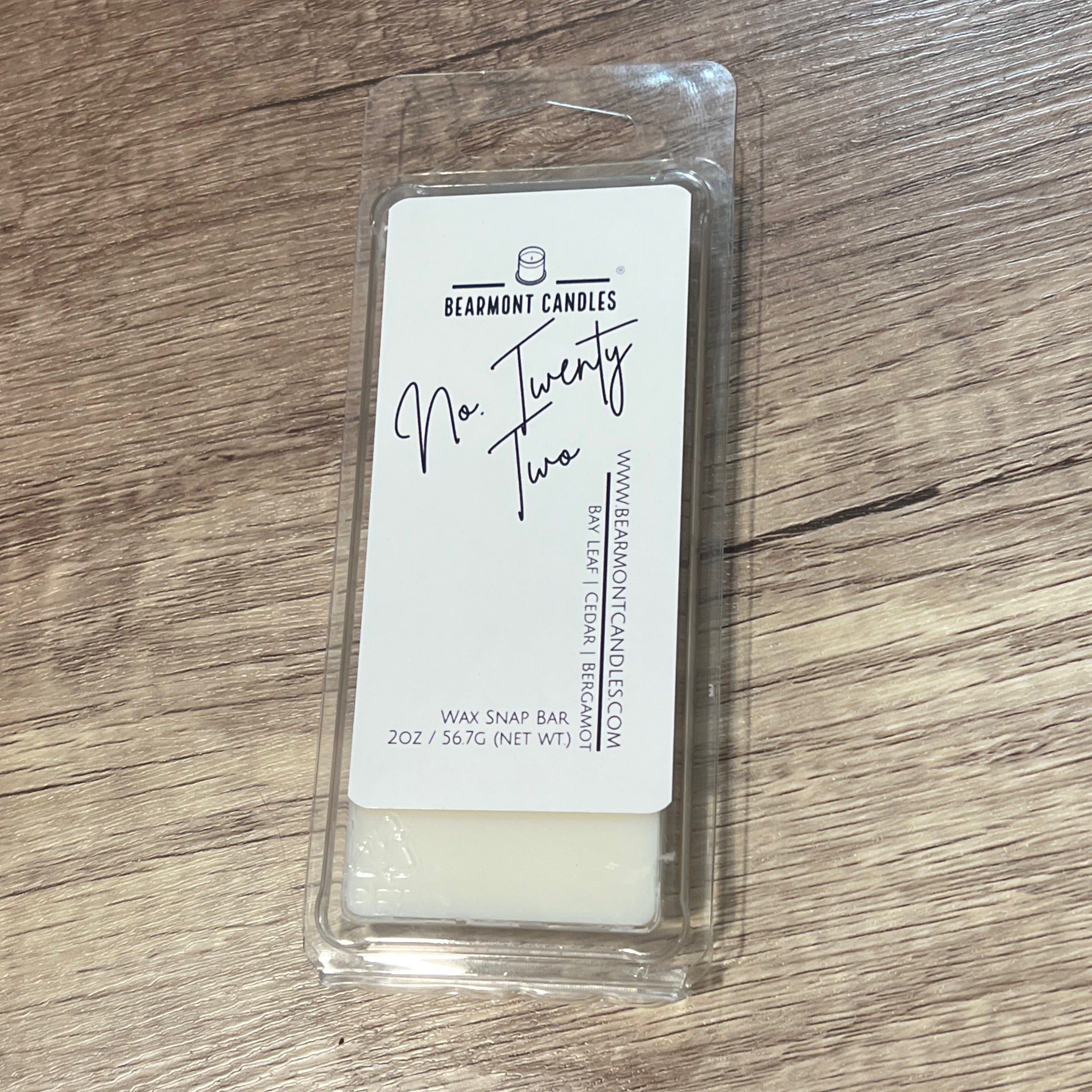 No. Twenty Two Snap Bar