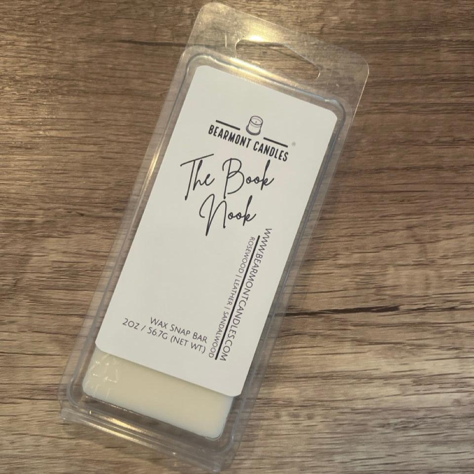 The Book Nook Snap Bar